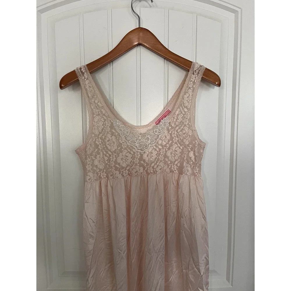 Vintage Unforgettable Nightgown Pink cottage Small Beaded Lace Stretch Nylon 194